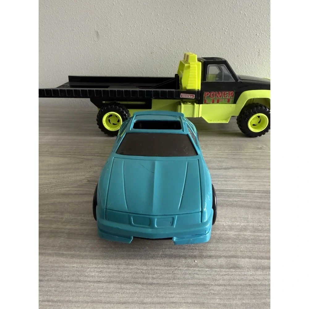 Vintage 1993 Tonka Power Lift Tow Truck with Green Tonka Car Working Big 19.5